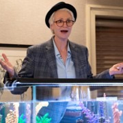 Jane Lynch w Zbrodnie po sąsiedzku