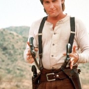 Emilio Estevez w Młode strzelby II