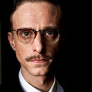 Mackenzie Crook w Wymarzona pogoda na ślub