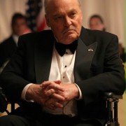 Stacy Keach w 1600 Penn