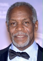 Danny Glover / Prezydent Thomas Wilson