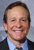 Steve Guttenberg / Sierżant Carey Mahoney