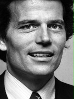 Patrick Wayne / Porucznik Jamison