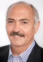 Miguel Sandoval / Trener Montoya