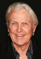 Anthony Zerbe / Matthias