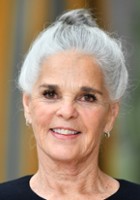 Ali MacGraw / Lynn Travers